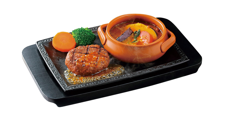 写真:ハンバーグと焼き野菜カレー(ソースなし)