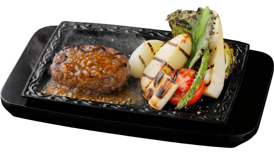 写真：春　ハンバーグと炭焼き野菜（ソースなし）