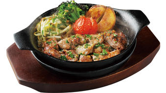 写真：おつまみ牛ステーキ