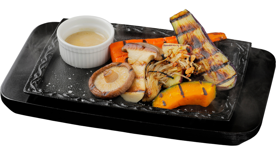 【炭焼き野菜店限定】炭焼きゴロっと野菜(バーニャカウダソース付き)｜炭焼きレストランさわやか